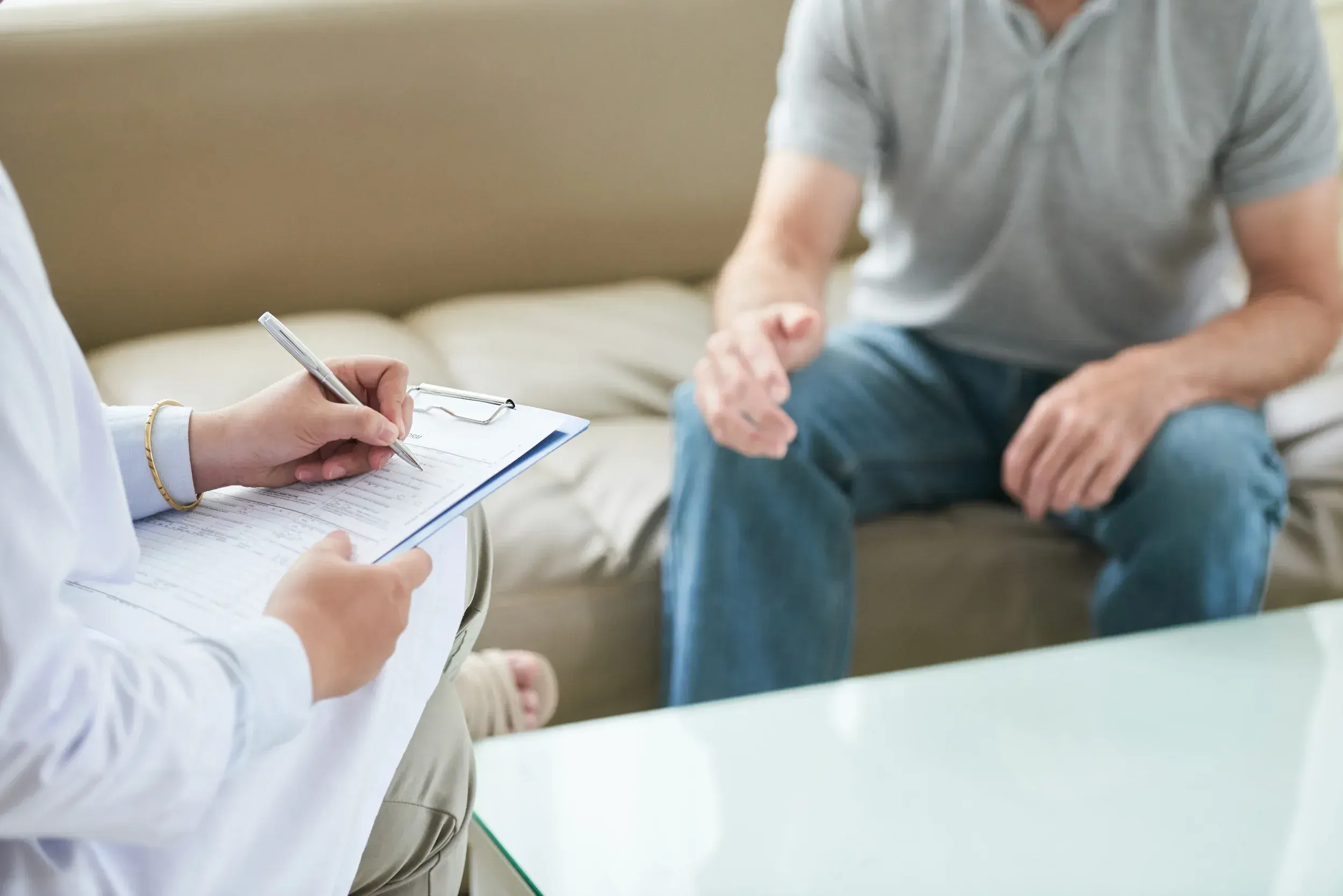 Clinician discussing sleep, nutrition and mood together during an integrative psychiatry visit in Miami
