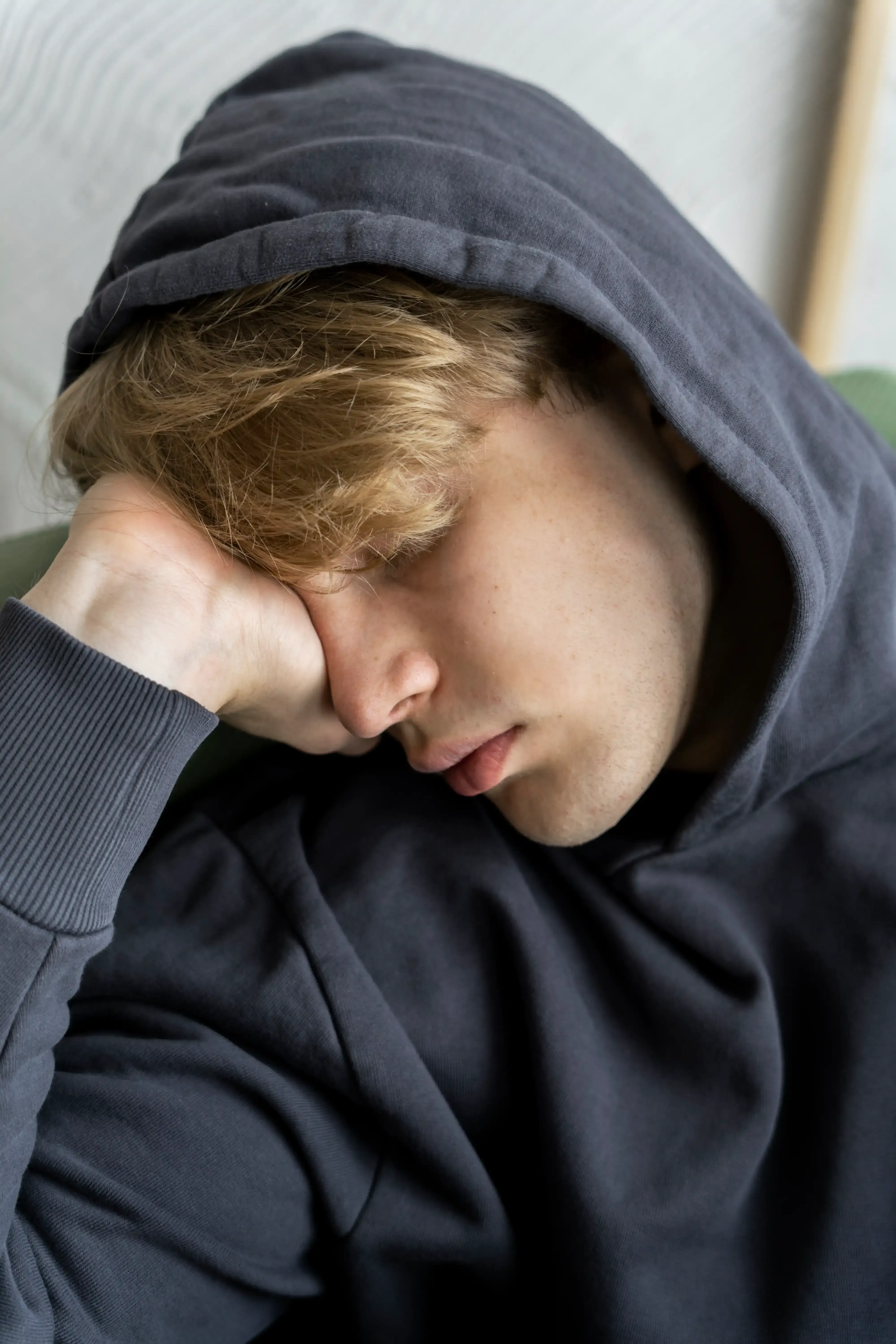 Adult patient discussing symptoms and daily routine during an ESA evaluation in Miami, Florida